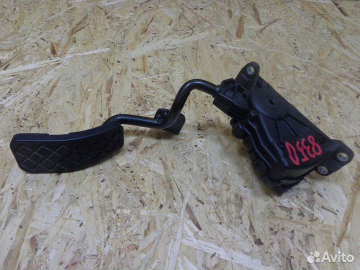 Педаль газа Audi A6 C6 BVJ