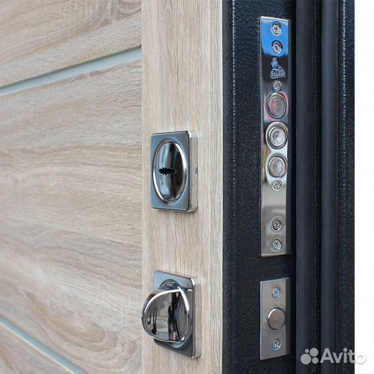 Входная дверь 