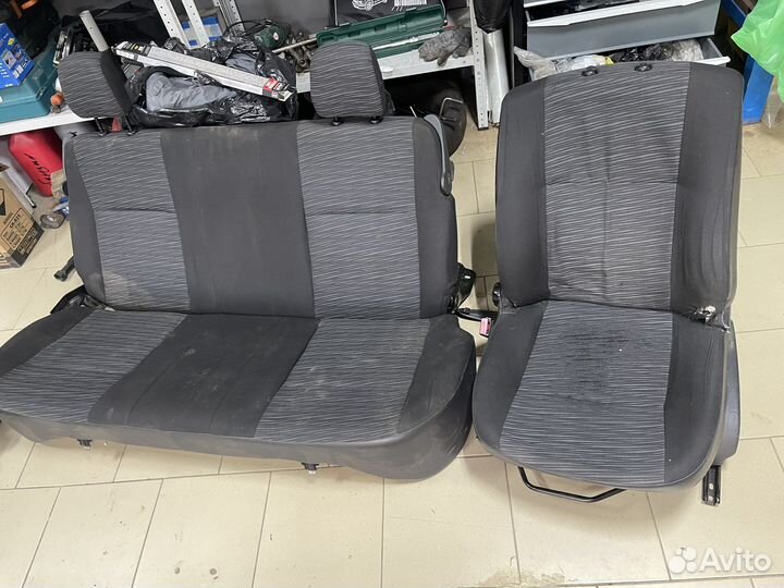 Не полный комплект сидений renault sandero