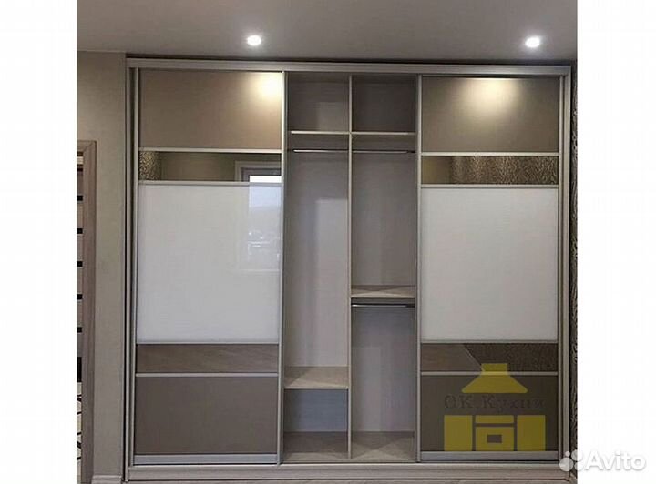 Шкаф двухстворчатый