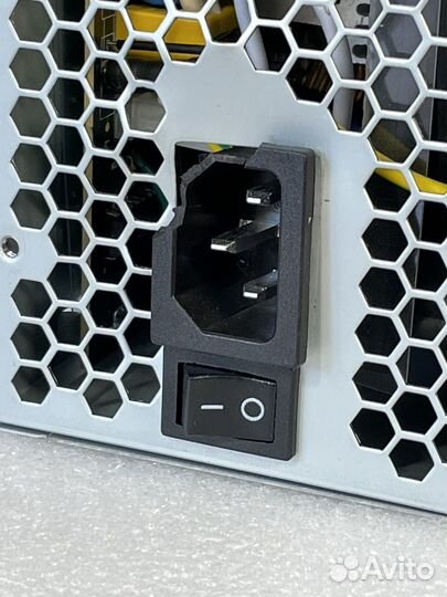 Блок питания FSP 700w qdion