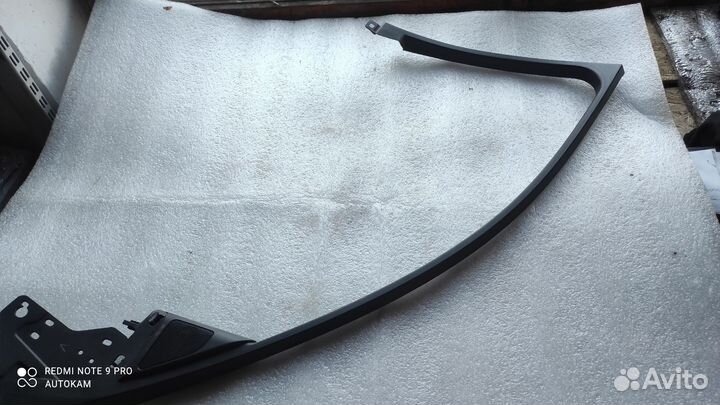 Рамка стекла двери Nissan Fuga y51