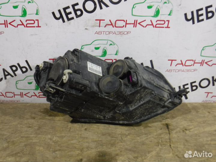 Фара левая VW Caddy 4 (2015+) галоген