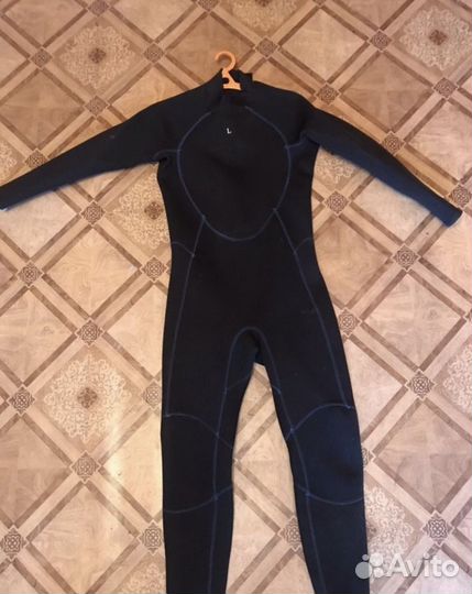 Гидрокостюм