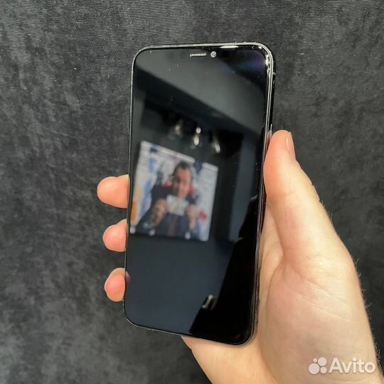 iPhone 11 Pro, 64 ГБ