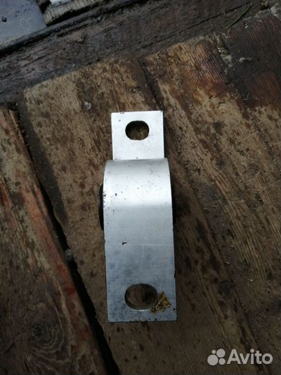 Сайлентблок переднего рычага правый