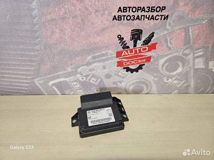 Блок электронного ручника Volkswagen Passat b7