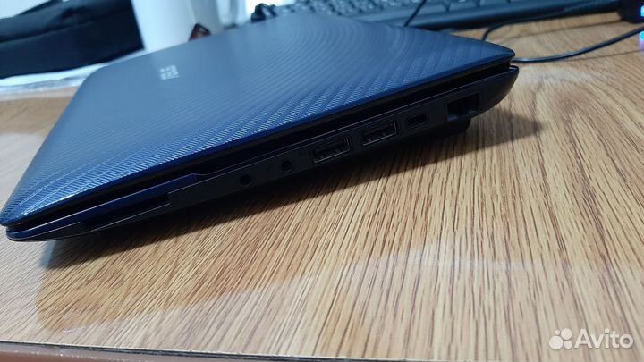Нетбук asus eee pc 1015