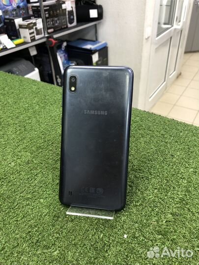 Samsung Galaxy A10, 2/32 ГБ