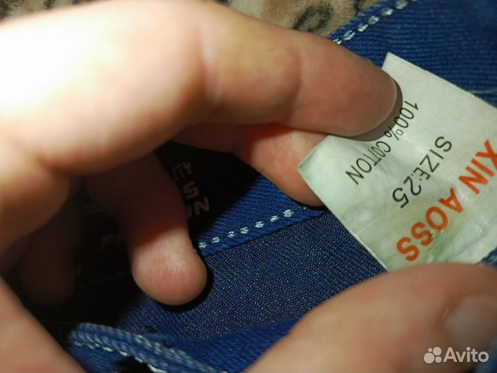 Джинсы на мальчика 25размер. Синего цвета