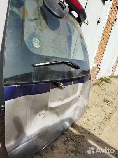 Дверь багажника тойота литайс