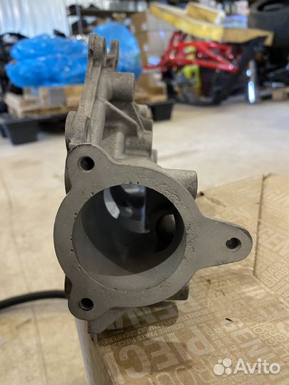 Корпус термостата renault 7700600514