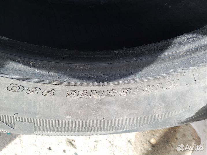 Nexen Winguard Ice 215/65 R16