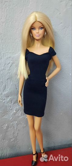 Barbie Pink in pantone Маки