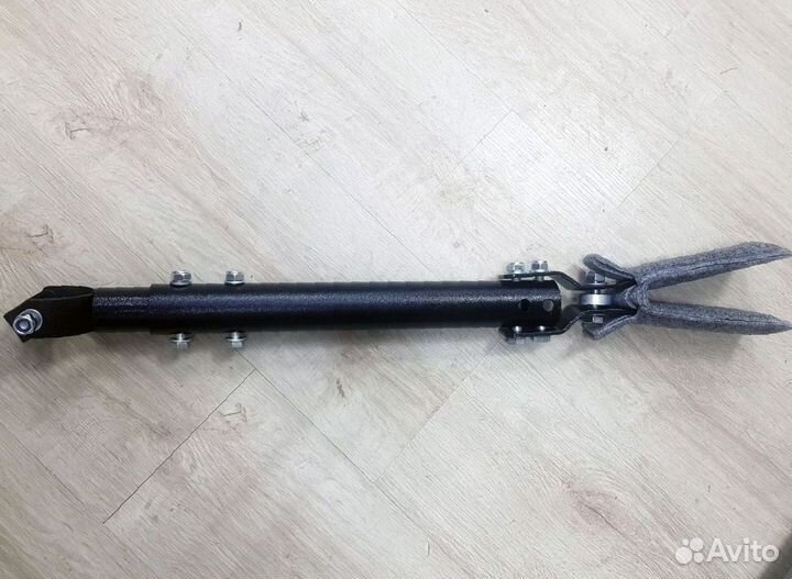 Держатель мотора лодки