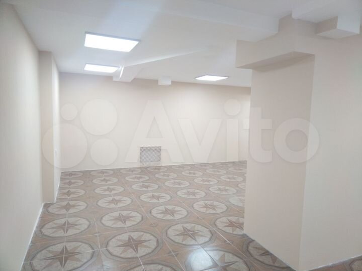 Офис, ком.помещение (не жилое) 72 м² с арендаторам