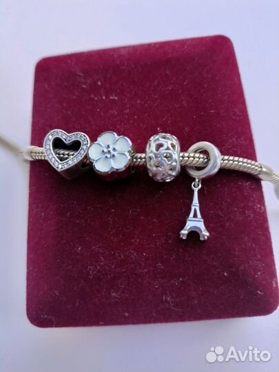 Украшение шарм