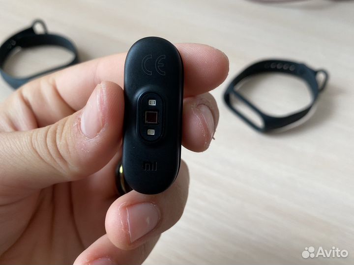 Часы xiaomi mi band 4