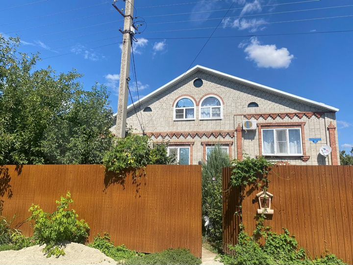 Дом 320 м² на участке 15 сот.