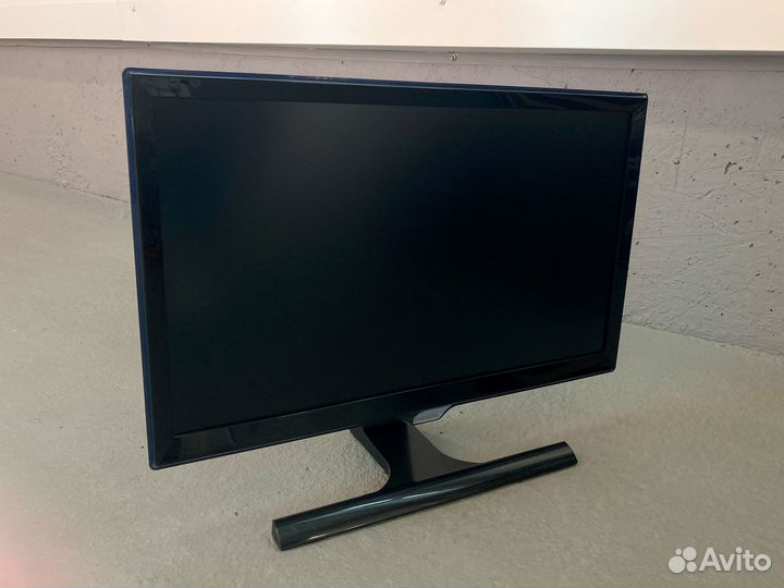 Системный блок Dexp Mars E157 с монитором Samsung