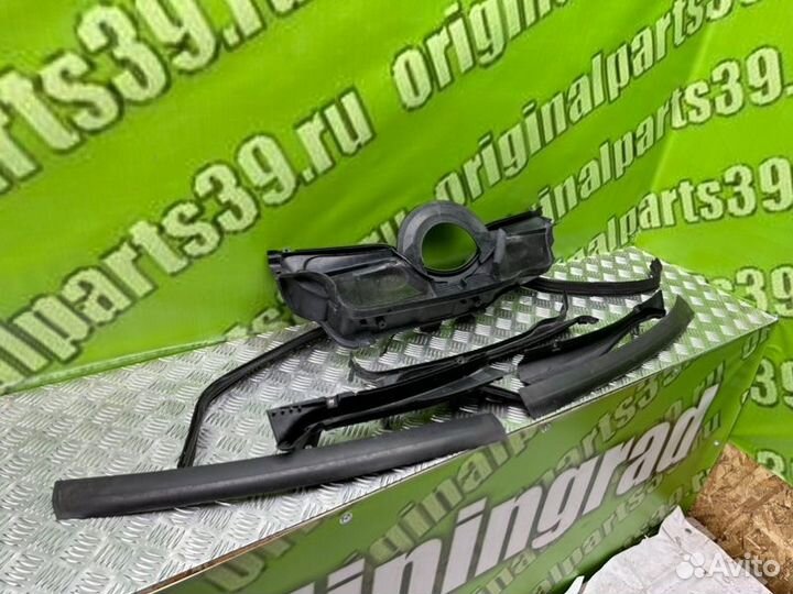 Жабо Mercedes-Benz W124 M102 2.3 1991