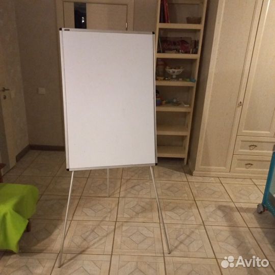 Магнитно маркерная доска