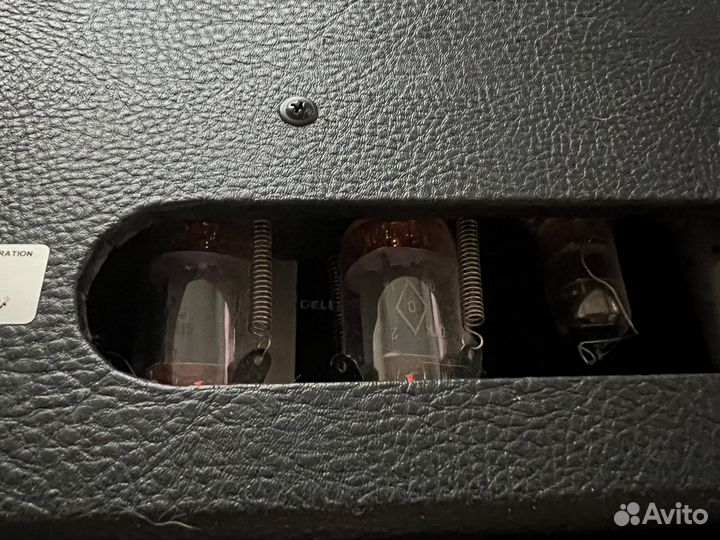 Ламповый гитарный комбоусилитель