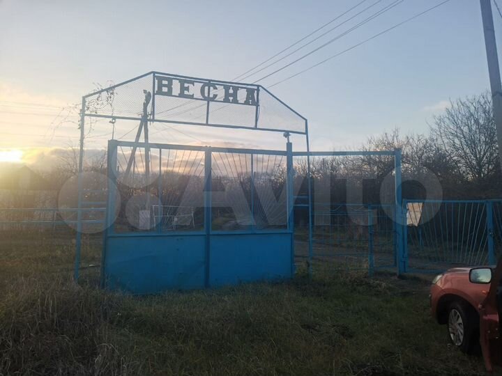 Дача 10 м² на участке 6 сот.