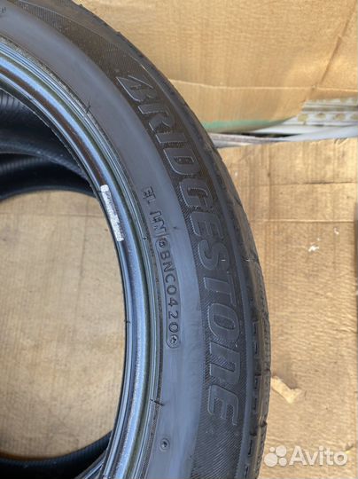 Bridgestone Blizzak VRX 245/45 R19