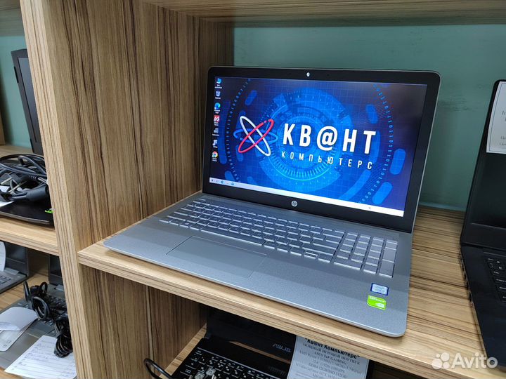 Новенький ноутбук HP Pavilion 15 на гарантии