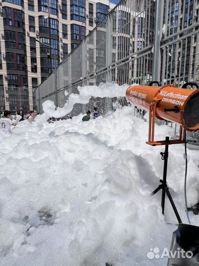 Пенная вечеринка, пена, пенапати, бассейн