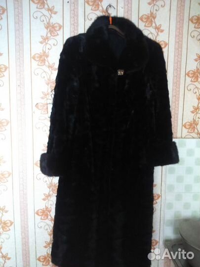Продам норковую шубу