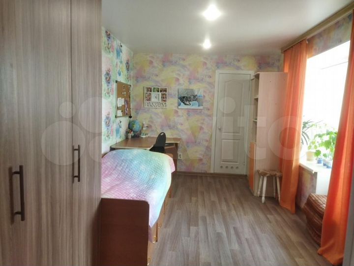 4-к. квартира, 76 м², 4/10 эт.