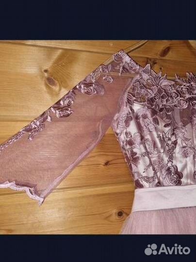 Вечернее платье