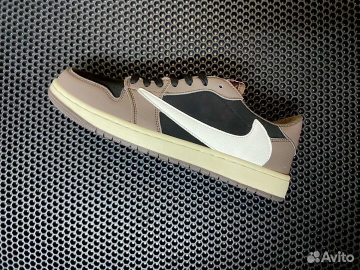 Кроссовки оптом nike