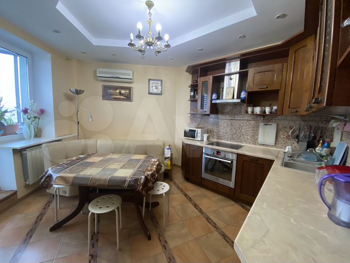 Комната 16 м² в 3-к., 12/25 эт.