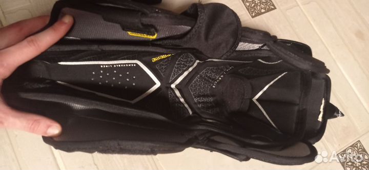 Хоккейные наколенники bauer Supreme 3s pro