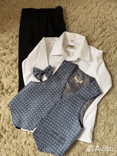 Костюм тройка для мальчика 104