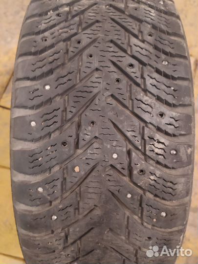 Nokian Tyres Hakkapeliitta 8 SUV 215/65 R16