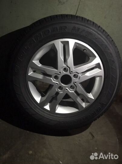 R18 265/60 запаска колесо с кожухом