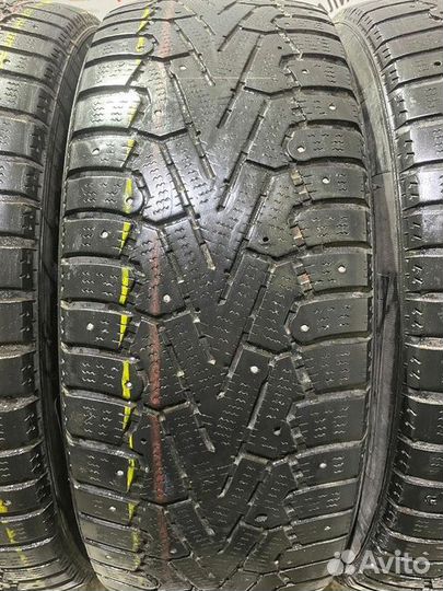 Pirelli Ice Zero 215/60 R16 101H