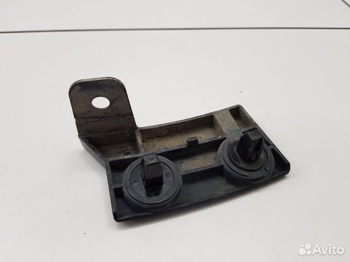 Кронштейн заднего бампера правый (Mazda CX-5)