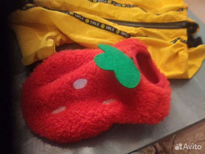 Дождевик для маленькой собаки