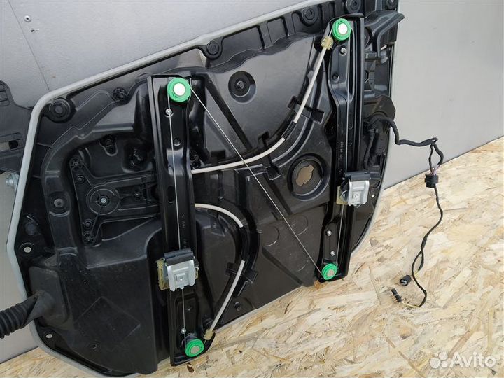 Стеклоподъемник передний левый Mercedes C-Class