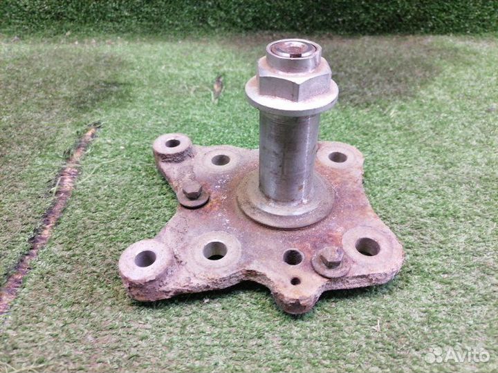 Ступица задняя левая Honda Civic 5D