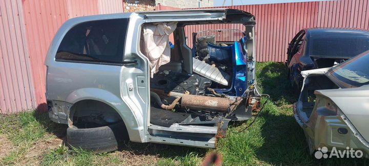 Задняя часть кузова на Dodge Grand Caravan