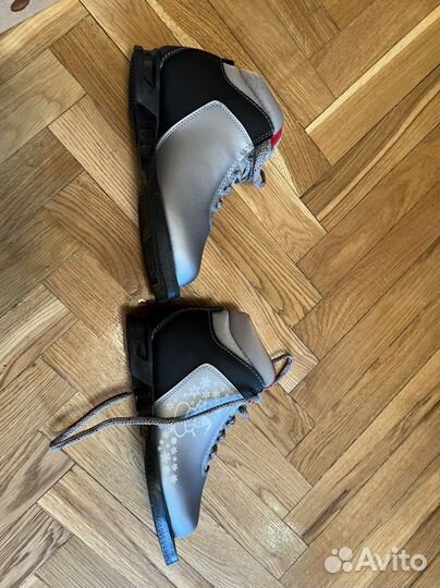 Ботинки лыжные детские новые