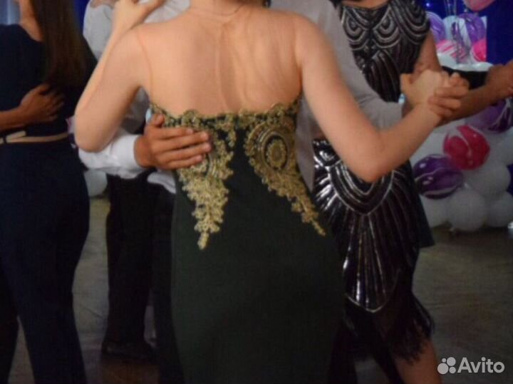 Вечернее платье