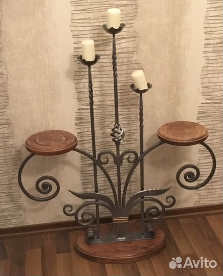 Подставка под цветы, подсвечник