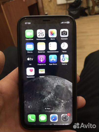 Телефон iPhone 10